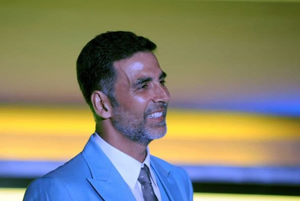 9. Akshay Kumar, con 32.5 millones de dólares.