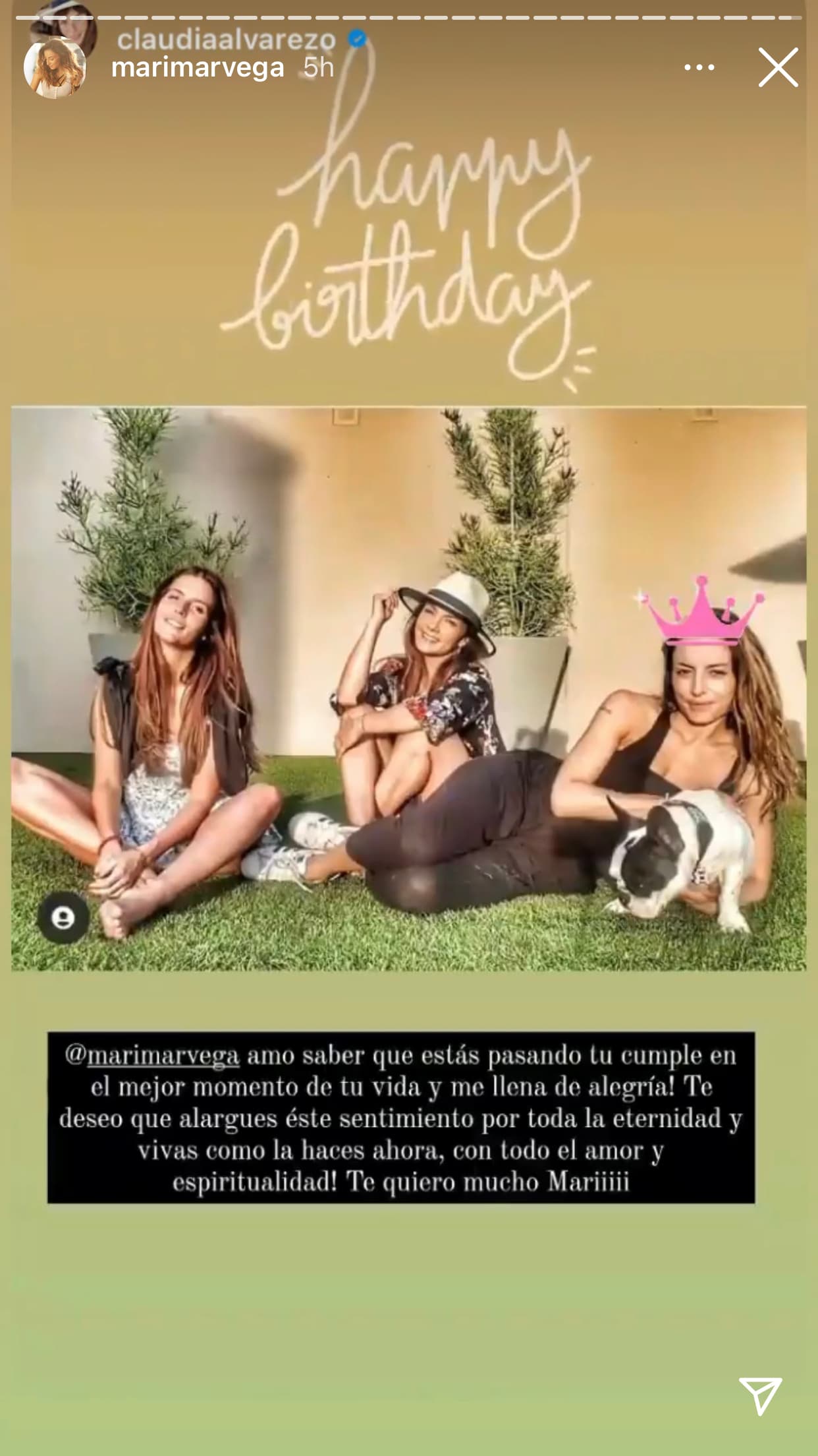 "Amo saber que estás pasando tu 'cumple' 
<b><a href="https://www.univision.com/famosos/parejas-de-famosos-que-han-terminado-en-2021-fotos" target="_blank">en el mejor momento de tu vida</a></b> y ¡me llena de alegría! Te deseo que alargues este sentimiento por toda la eternidad y vivas como lo haces ahora, ¡con todo el amor y espiritualidad". 
<br>