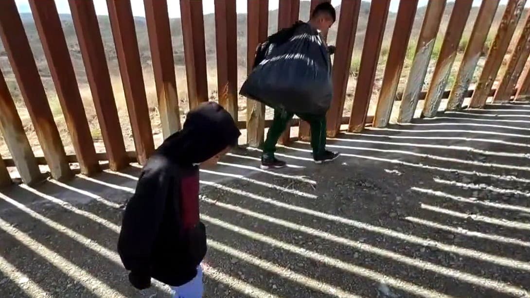 Bufete de abogados de Texas recibe monto millonario para representar a niños inmigrantes