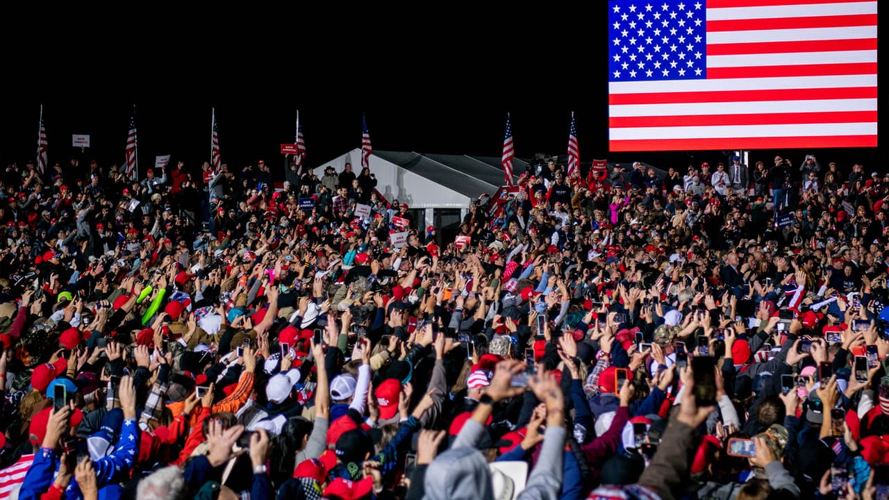 Miles de seguidores de Trump se congregaron en el evento, demostrando la gran influencia que tiene el partido republicano en Texas.