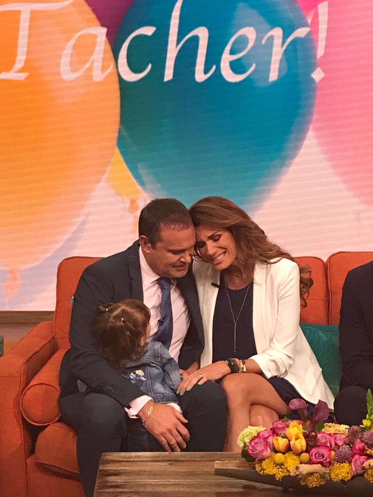 Cristy y Alan no pudieron contener el llanto al contar que Don Alejandro sí se enteró que sería abuelo.