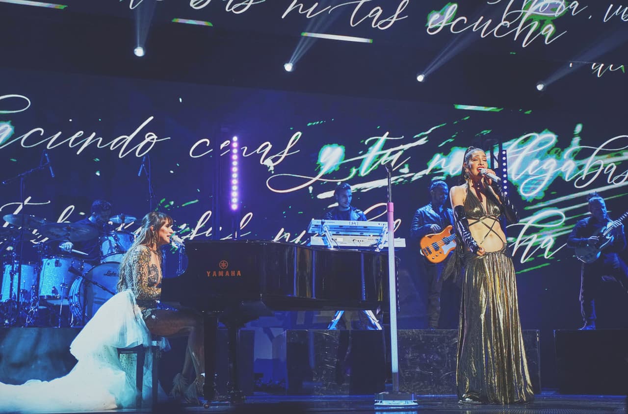 El dueto Ha*Ash volvió a subir al escenario, pero en esta ocasión para interpretar su romántico tema 'Supongo Que Lo Sabes'.