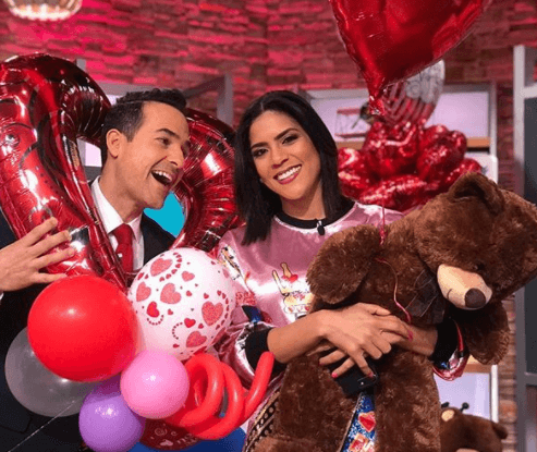 Este 14 de febrero, Carlos Calderón y Francisca Lachapel llegaron listos para repartir amor por todos lados.