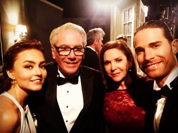 ¡Las selfies a su lado estaban por todas partes!