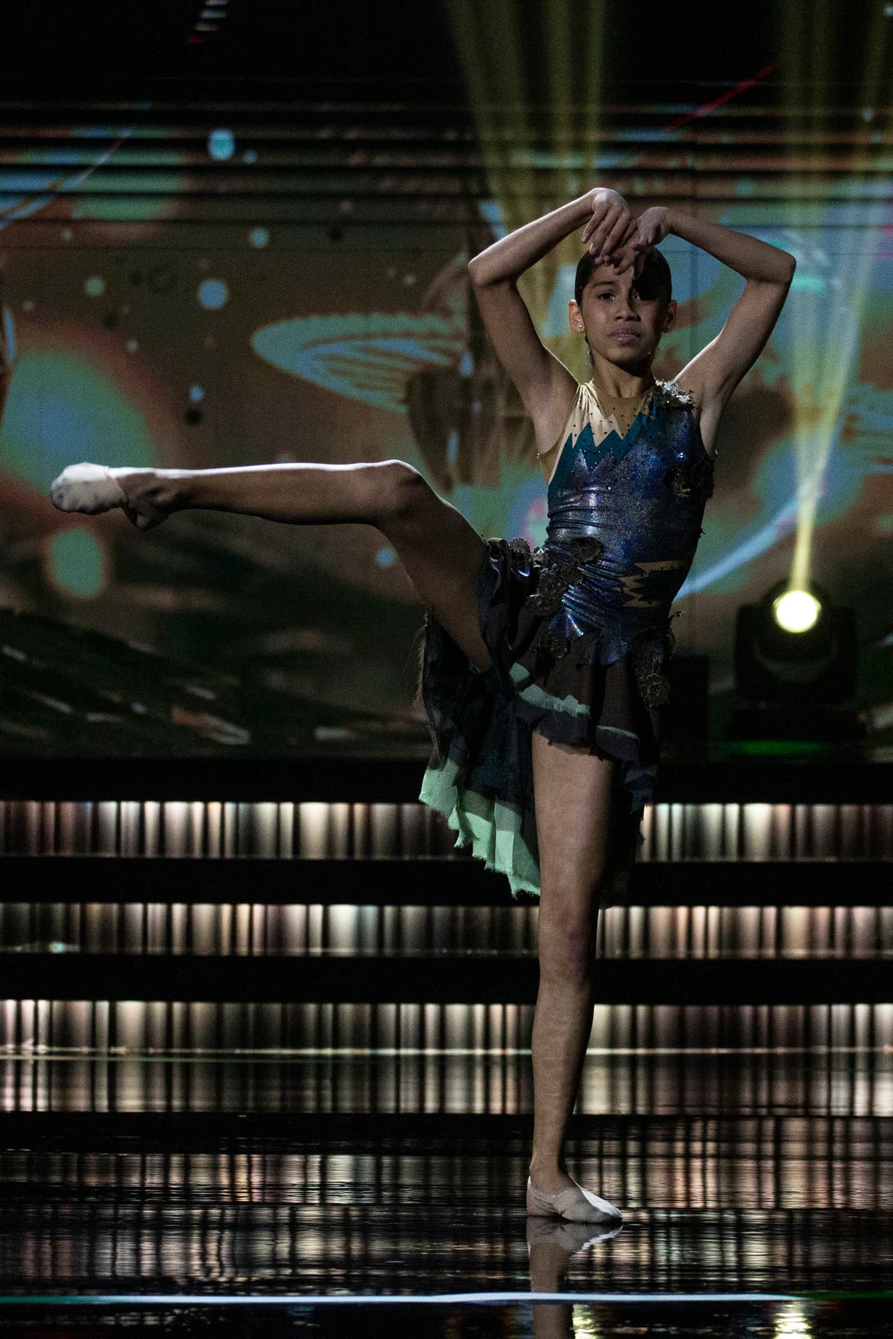 Amanda Figueroa también tiene un lugar en Pequeños Gigantes 2020. Con tan solo 12 años dejó boquiabiertos a los jueces al verla danzar 'Caruso', un tema del género lírico.