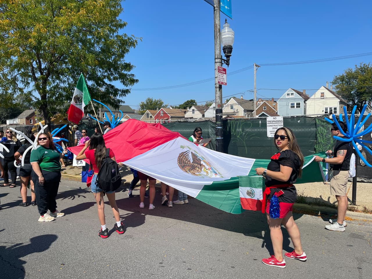 A diferencia de otras ediciones, la afluencia de personas fue menor. Muchos residentes decidieron no acudir por miedo a los recientes operativos migratorios en la ciudad.