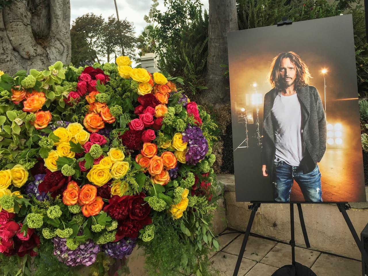 CHRIS CORNELL STATUE TO BE PLACED IN SEATTLE