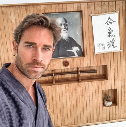 El personaje que el actor interpretará en 'El dragón' creció en este país asiático.