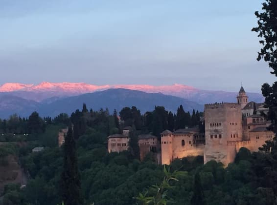 Y nos dio un "regalazo para la vista" , este bello atardecer.
