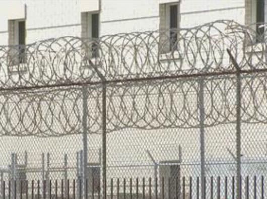 Acusado de terrorismo un menor que amenazó a su escuela tras la masacre en la secundaria Apalachee