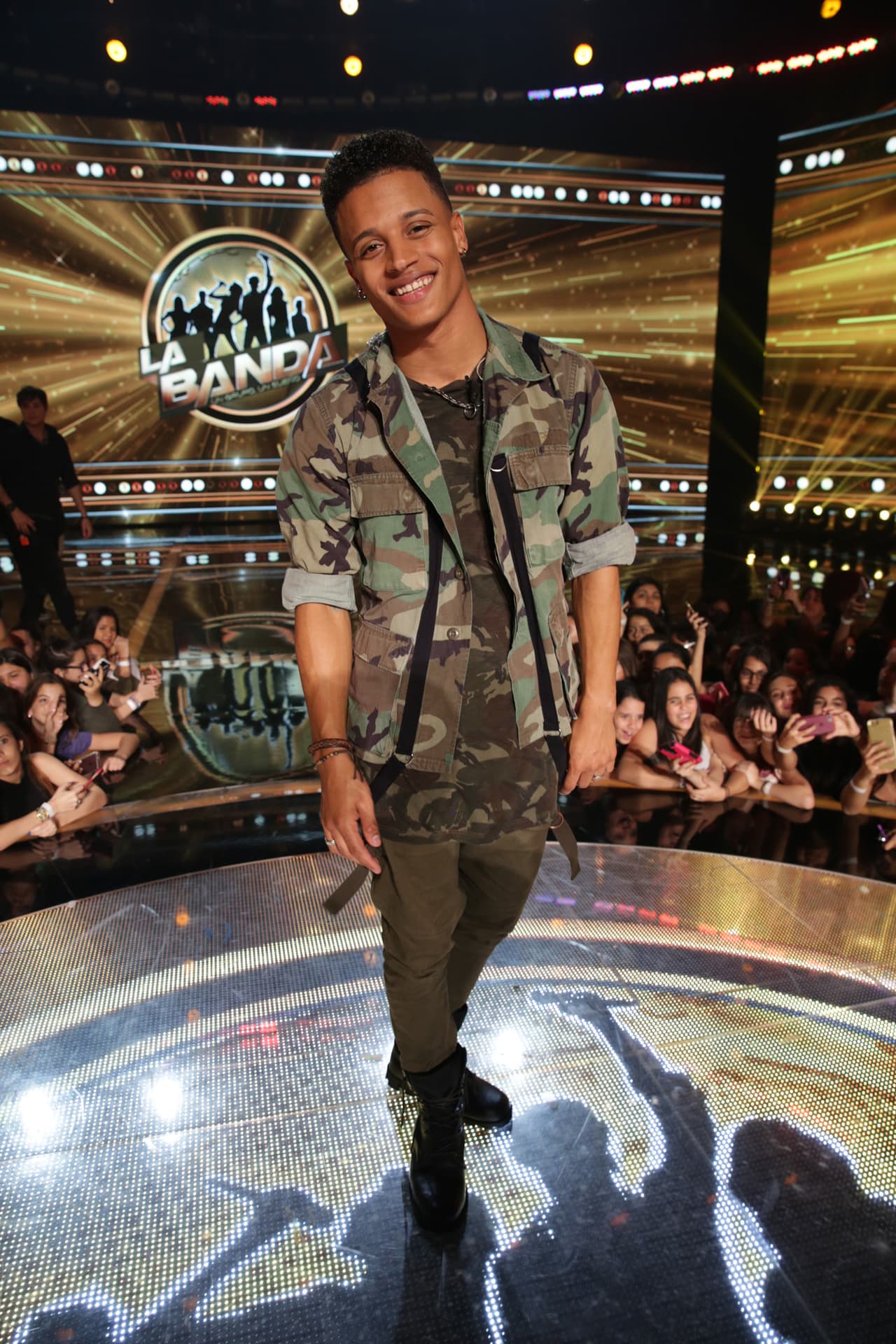 Mario Domm le dio su primero ADORO moment de la temporada, tienes que ver su performance 
<a href="http://www.univision.com/shows/la-banda/christian-nos-dejo-sin-palabras-con-one-dance-de-drake-video" target="_blank">aquí.</a>