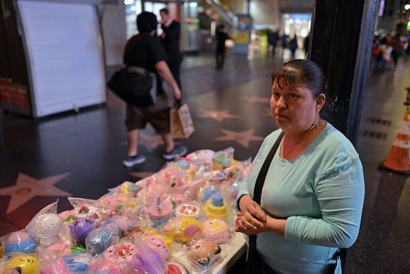 El condado de Los Ángeles aún no anuncia cuándo comenzará a recibir solicitudes.