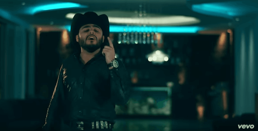 Fans acusan a Gerardo Ortiz de incitar violencia contra la mujer en su video "Fuiste Mía"