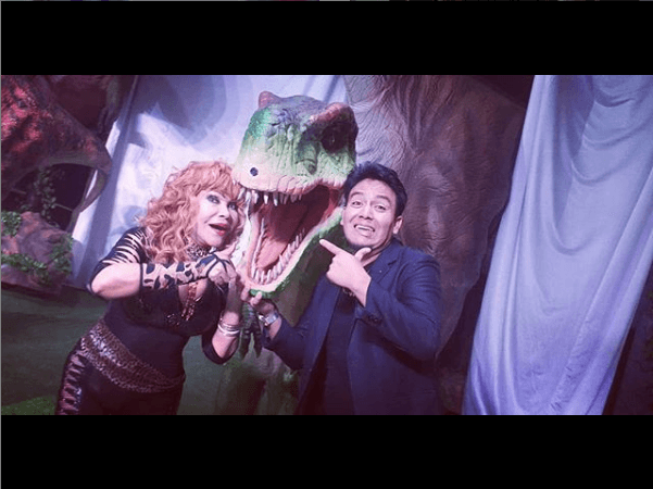 Según citó el portal, el joven 45 años menor que ella, se negó a casarse, aunque la boda iba a ser transmitida en televisión. Según la información difundida, Molocho ya era casado y tenía tres hijos.