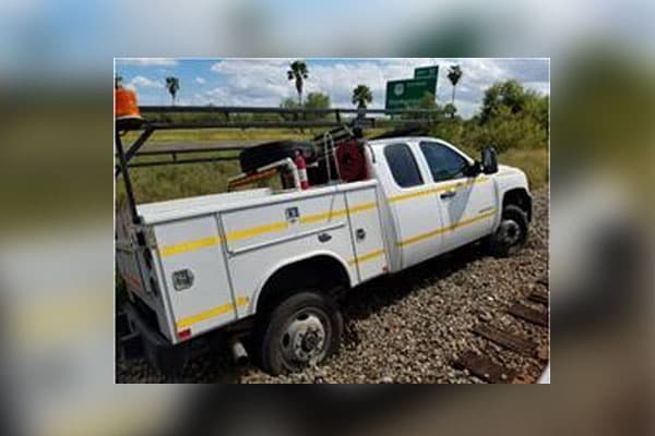 Cuatro indocumentados eran transportados en un vehículo que pretendía ofrecer asistencia en una carretera de Texas a finales de octubre de 2016.