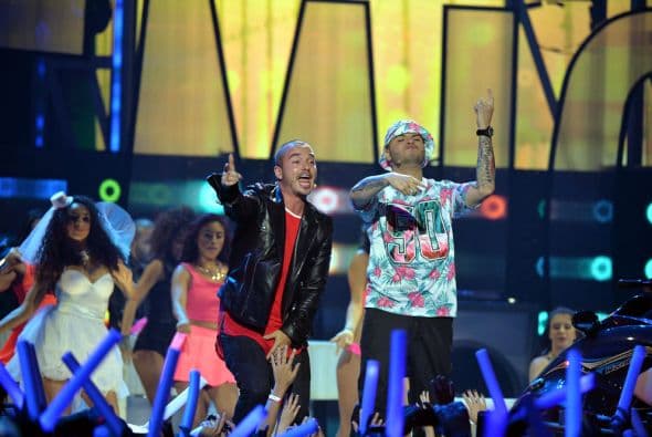 J Balvin y Farruko pusieron a todos a bailar con su tema "6 am".