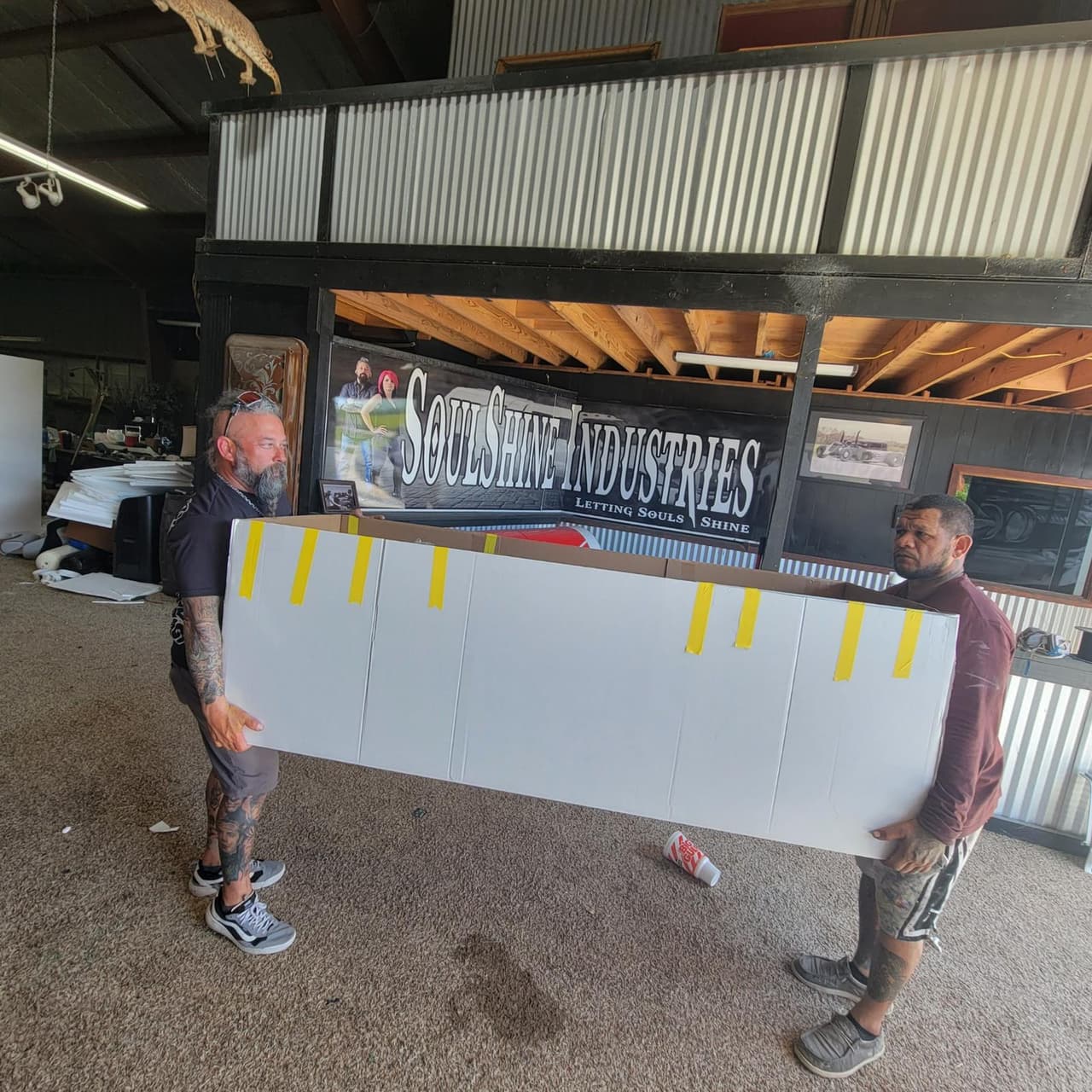 La compañía texana hizo 19 ataúdes con diseños personalizados, de acuerdo con las sugerencias de las familias y los gustos que tenían los menores de edad.