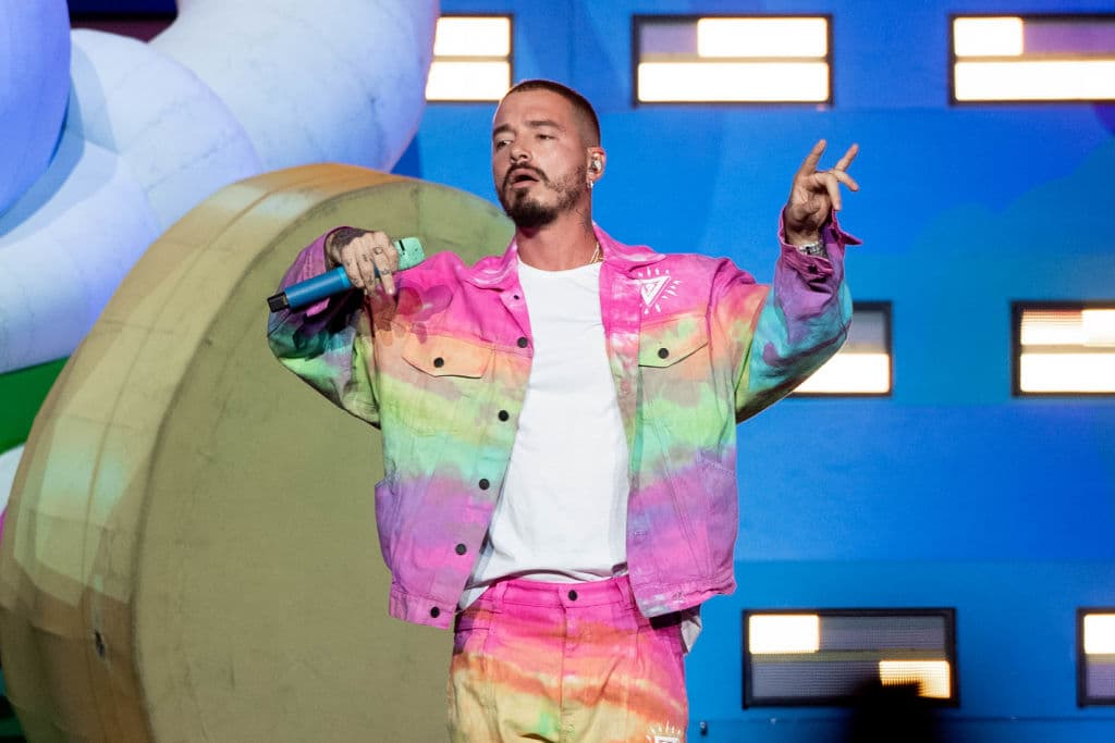 El colombiano J Balvin fue el primer latino en encabezar el festival musical en 2019.