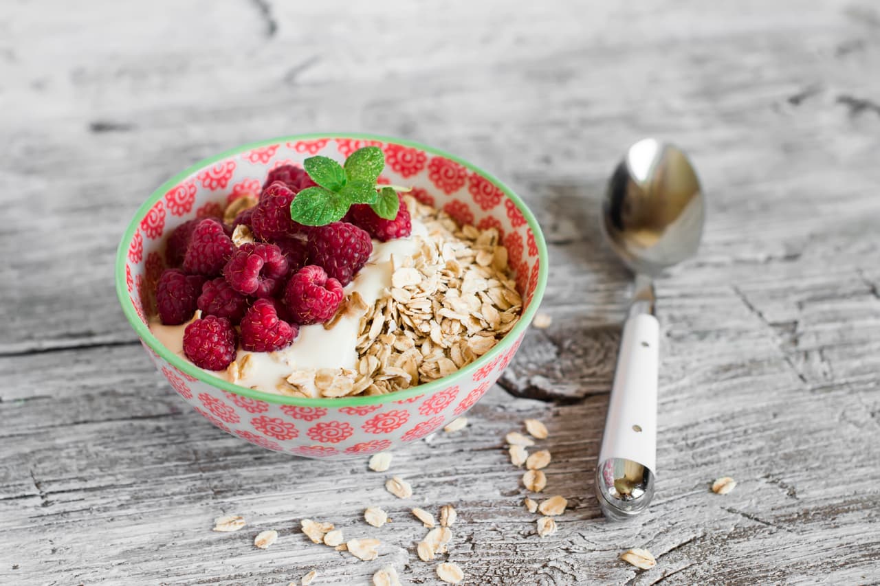 Parecería que
<b>septiembre</b> sería un mes de preparación en muchos aspectos y en el mejor sentido. Tienes mayor claridad que antes respecto a este asunto en particular. Tu salud implicaría alejarte de malas energías, para ello obtienes mediante la carta de la muerte, la sabiduría para protegerte como sea.
<br>