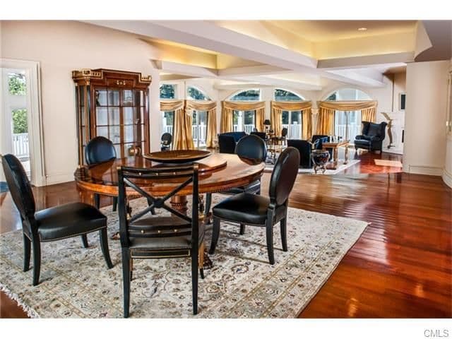 O, al menos, no hay nadie que quiera pagar 8.5 millones de dólares por ella.