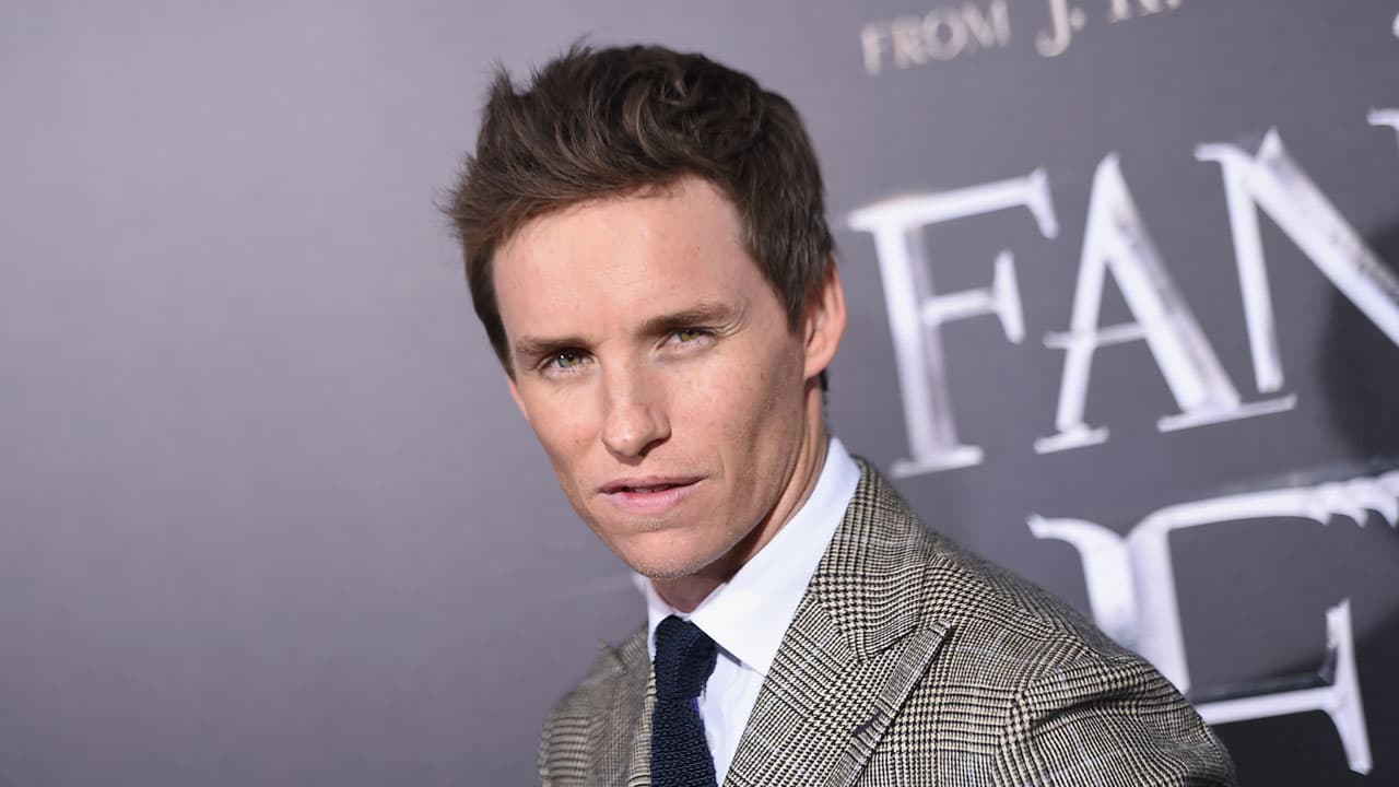 Eddie Redmayne ha visto 'desnudo y borracho' al príncipe William