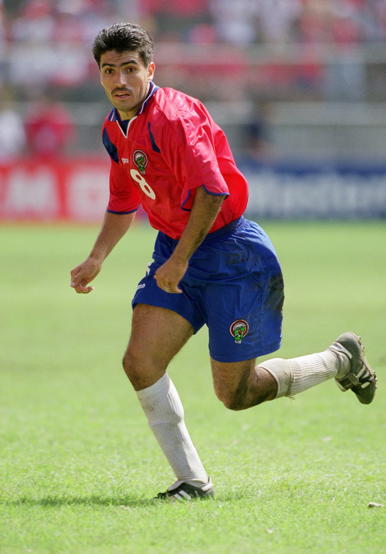 Mauricio Solis (Mediocampista) - Tuvo la oportunidad de jugar en Inglaterra con el Derby County, así como en el fútbol de Israel, Grecia y los Estados Unidos. Participó en los Mundiales del 2002 y 2006 con Costa Rica.