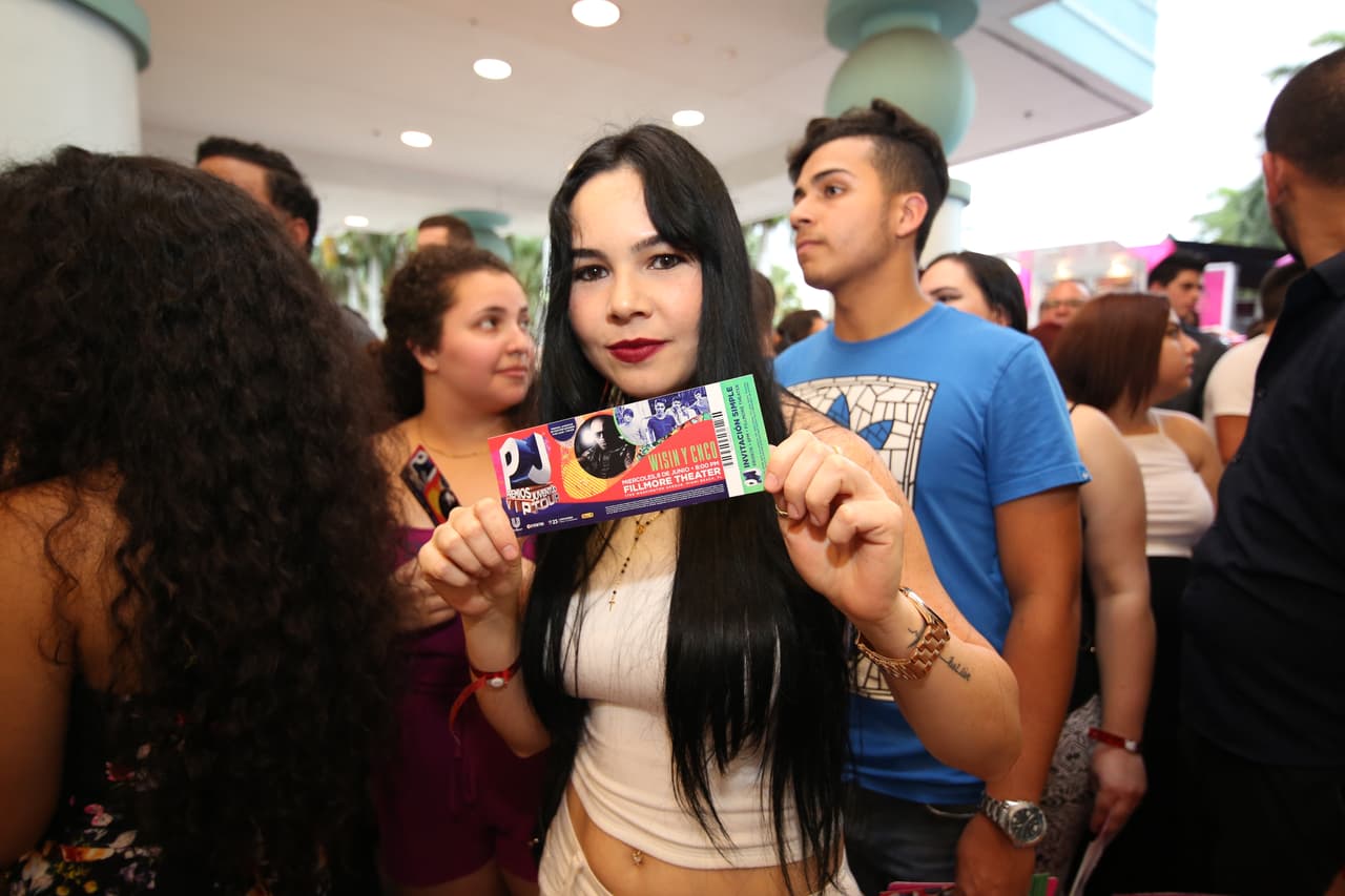 El concierto fue privado y sólo pocos pudieron tener su entrada para disfrutar en vivo de este show.