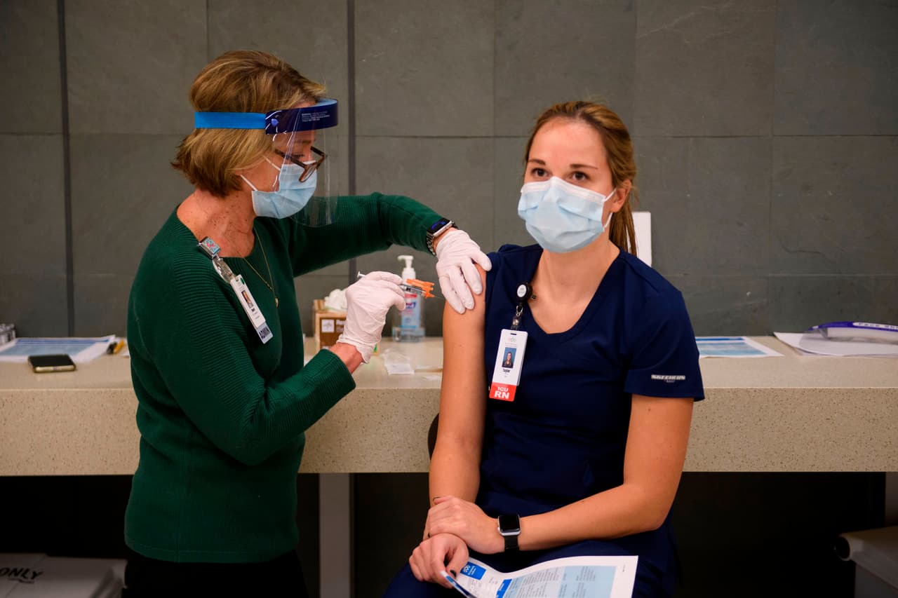 Baylor Scott & White anuncia que requerirá que sus empleados se vacunen contra el covid-19 