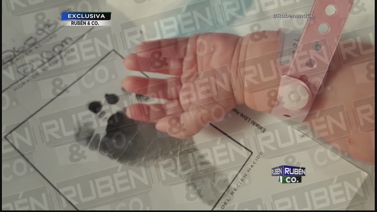 Kamilia pesó 8 libras y 4 onzas y midió 21 pulgadas, Fue parto natural y la animadora no recibió epidural. ¡Qué brava Gredmarie!