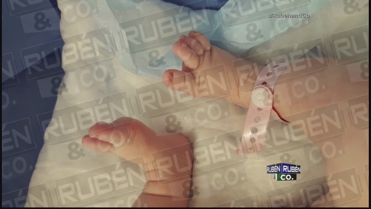 Kamilia pesó 8 libras y 4 onzas y midió 21 pulgadas, Fue parto natural y la animadora no recibió epidural. ¡Qué brava Gredmarie!