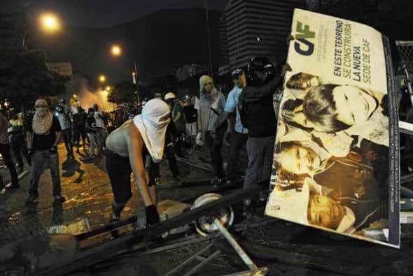 Quien enfrenta cargos de terrorismo, daños a la propiedad pública por su participación en la marcha del 12 de febrero pasado.