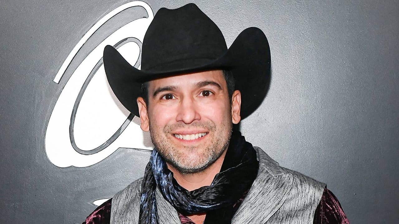 El cantante Bobby Pulido se lanza como aspirante a congresista por el sur de Texas