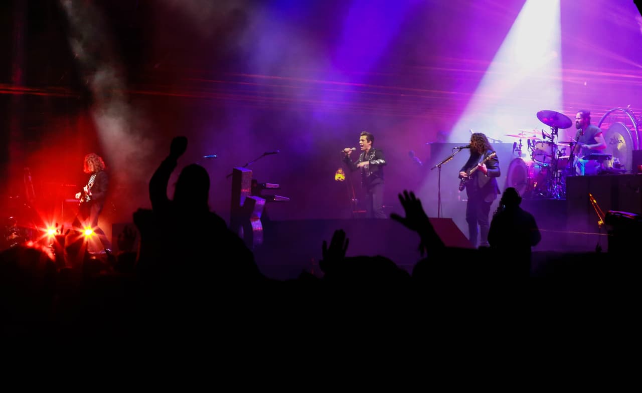 Desde disfraces de unicornios hasta atuendos muy veraniegos, pero eso sí muy buena vibra. Aquí una galería de fotos de la moda y el ambiente de Lollapalooza.