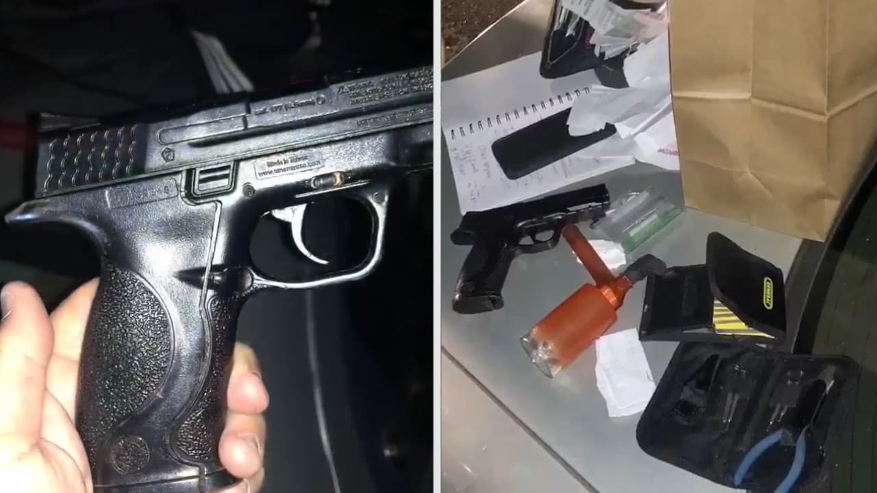 Dinero falso, herramientas de robo y parafernalia de drogas: lo que le confiscaron a una señora durante una parada de tráfico