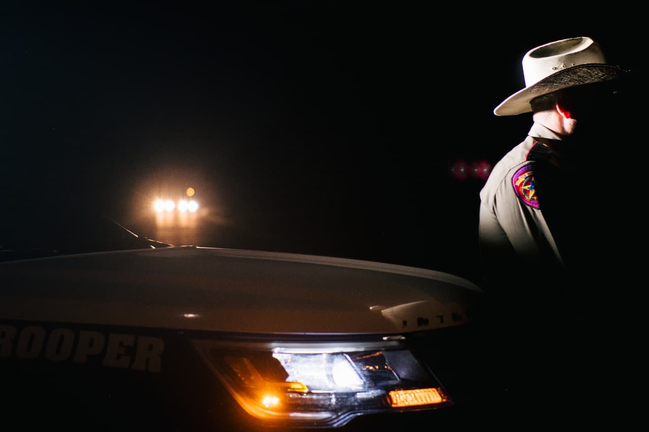 Este modelo fue desarrollado por el Centro Avanzado de Capacitación de Respuesta Rápida para el Cumplimiento de la Ley 
<a href="https://www.univision.com/local/austin-kakw/alerrt-texas-educar-ninos-reaccionar-tiroteo-escuela-fotos" target="_blank">(ALERRT) en la Universidad Estatal de Texas .</a>