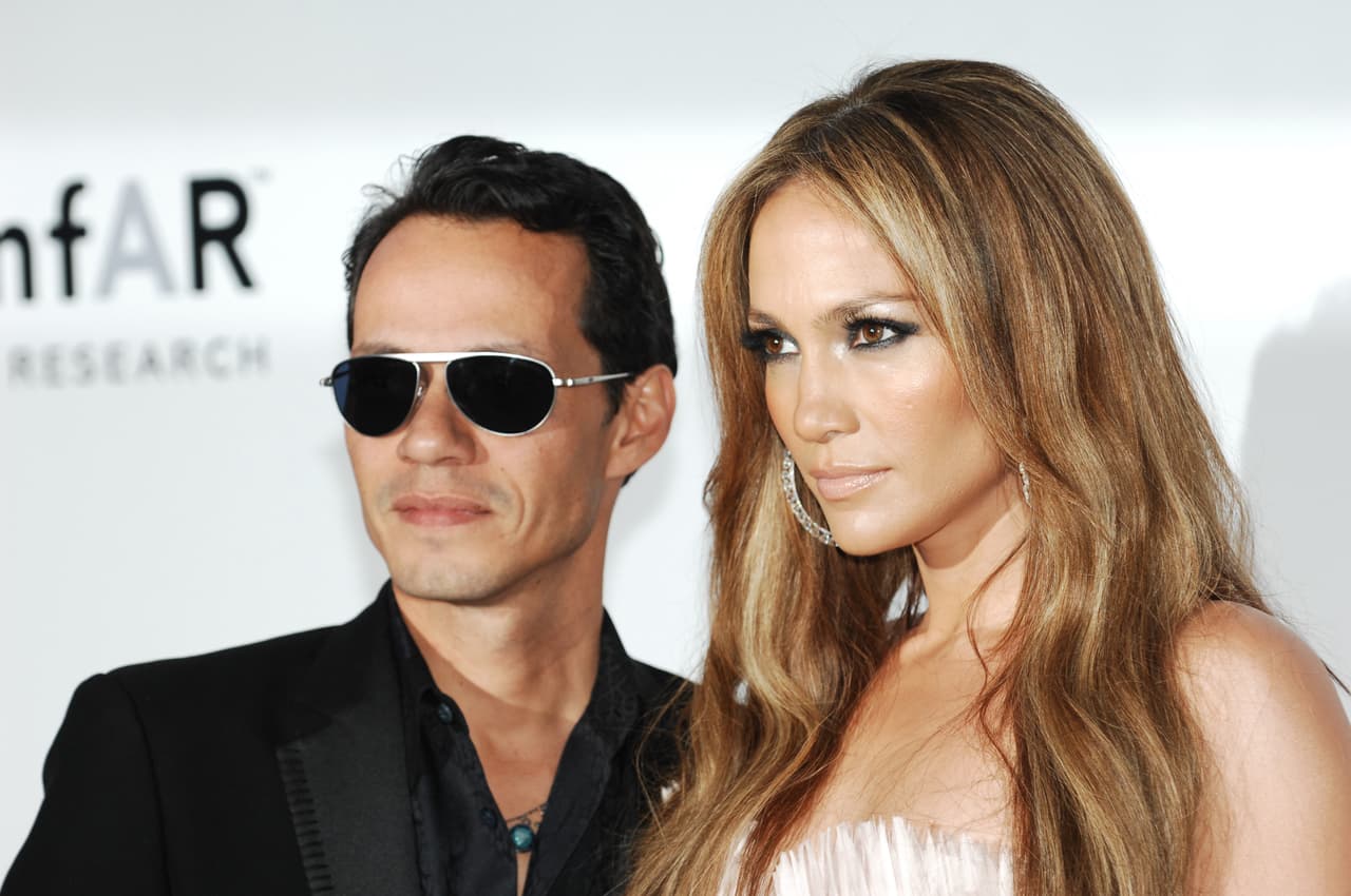 Jennifer López y Marc Anthony estuvieron casados durante siete años, en julio de 2011 anunciaron su separación: “Ha sido una decisión muy difícil , pero hemos llegado a un acuerdo amistoso en todos los aspectos", se leía en el comunicado de los cantantes.
<br>