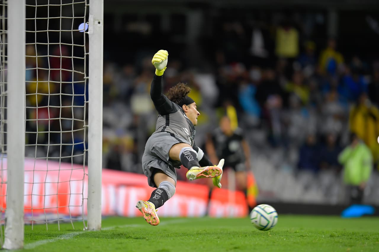 Henry Martín hizo un doblete para darle el triunfo al América en contra de unos Bravos que estuvieron cerca del empate.