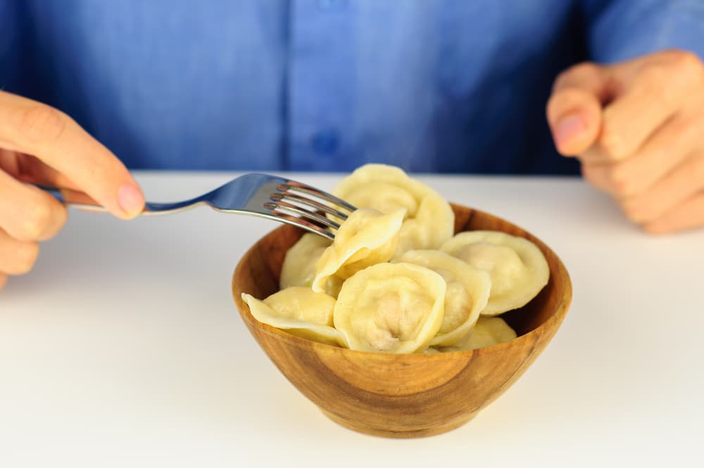 Según una leyenda china, dice que mientras más dumplings comas en año nuevo, más fortuna tendrás (¿será como nuestra tradición latina de doce uvas?).