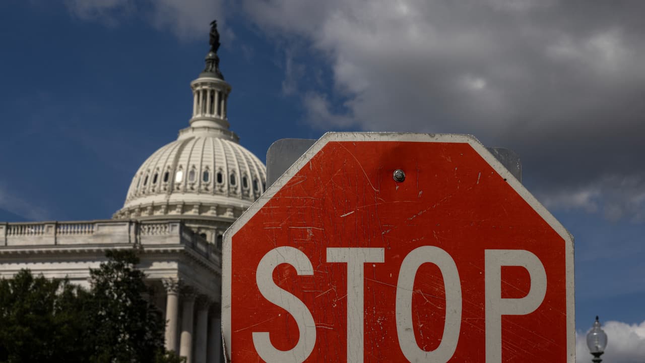 Cierre del gobierno federal: ¿qué está en juego y por qué no se ha llegado a un acuerdo?