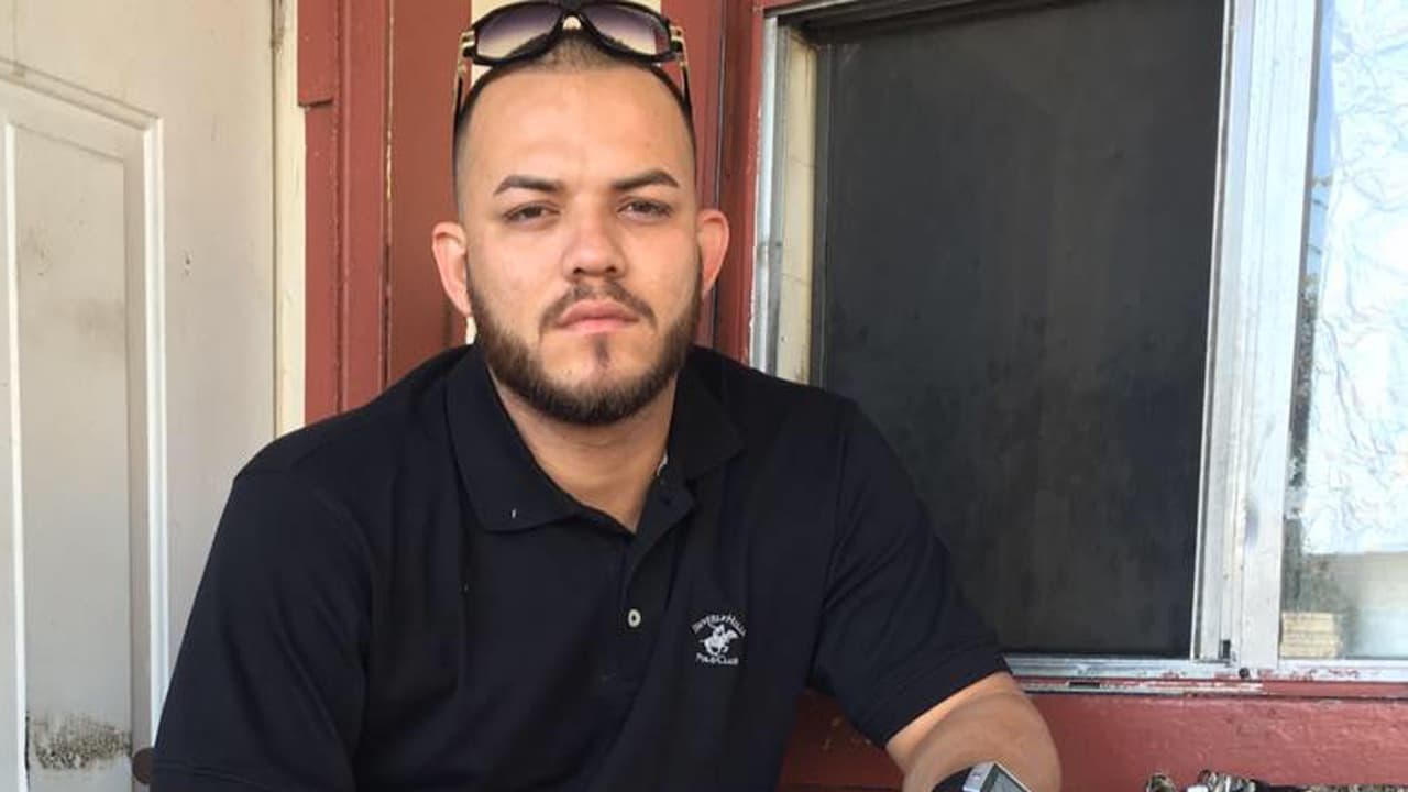 Miguel Buezo es el principal sospechoso de la desaparición de su novia Karen Ramírez. El sujeto huyó a Honduras.