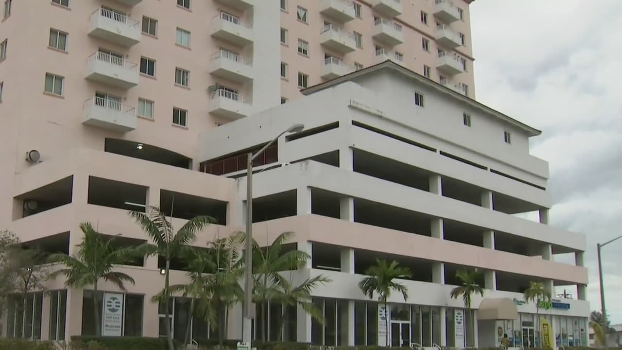 Vecinos denuncian que la ciudad de Miami los engañó con la venta de apartamentos defectuosos