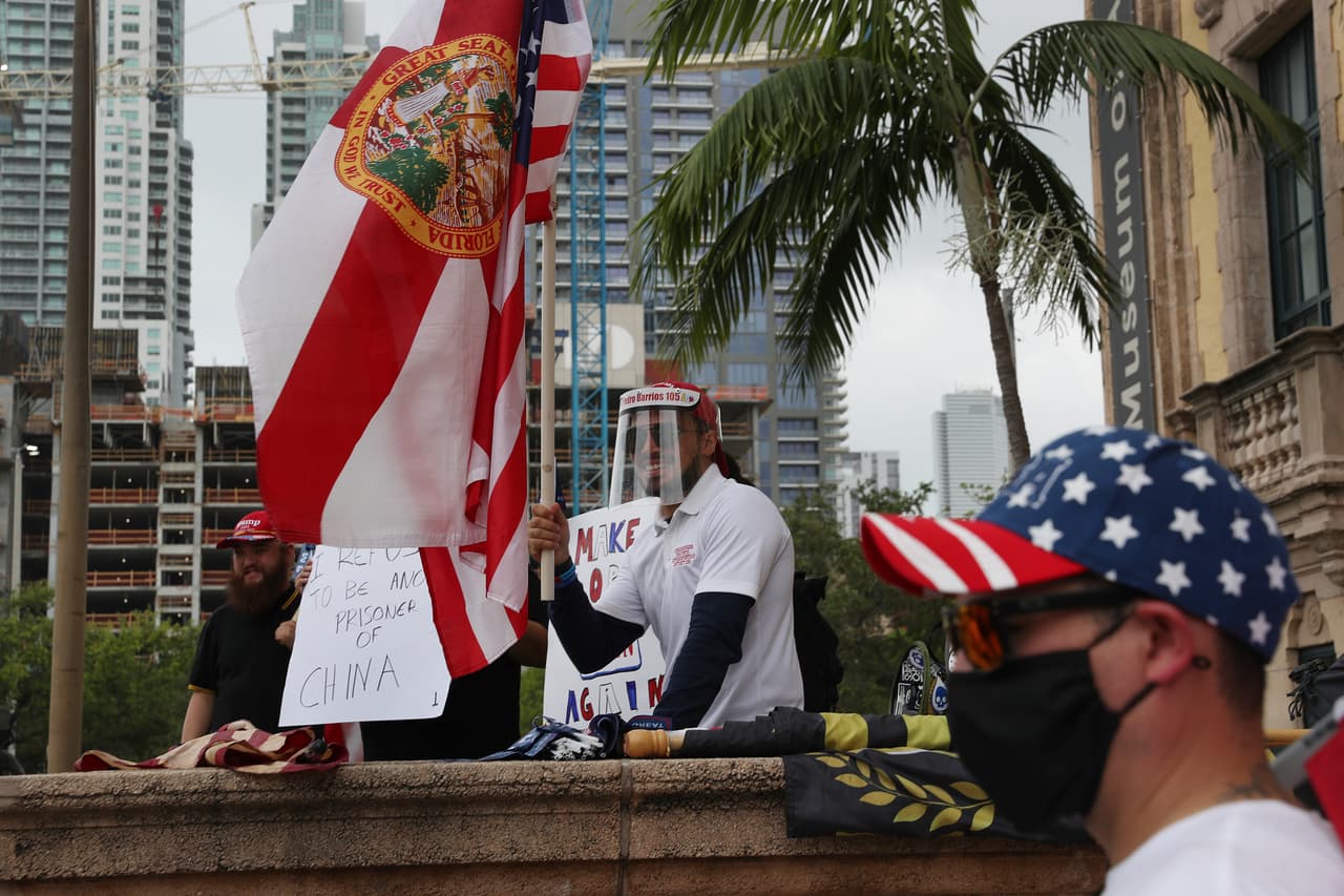 Más de un millón de personas habrían aplicado ya para los beneficios del desempleo desde que inició la pandemia del covid-19, pero tan solo 115,830 han recibido los pagos.
<br>