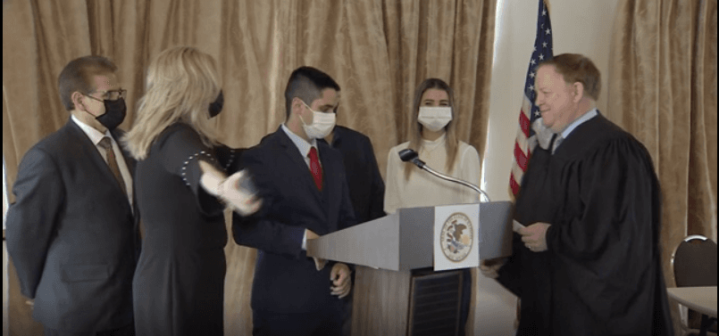  Reemplaza joven latino a Michael Madigan en la Cámara de Representantes de Illinois
