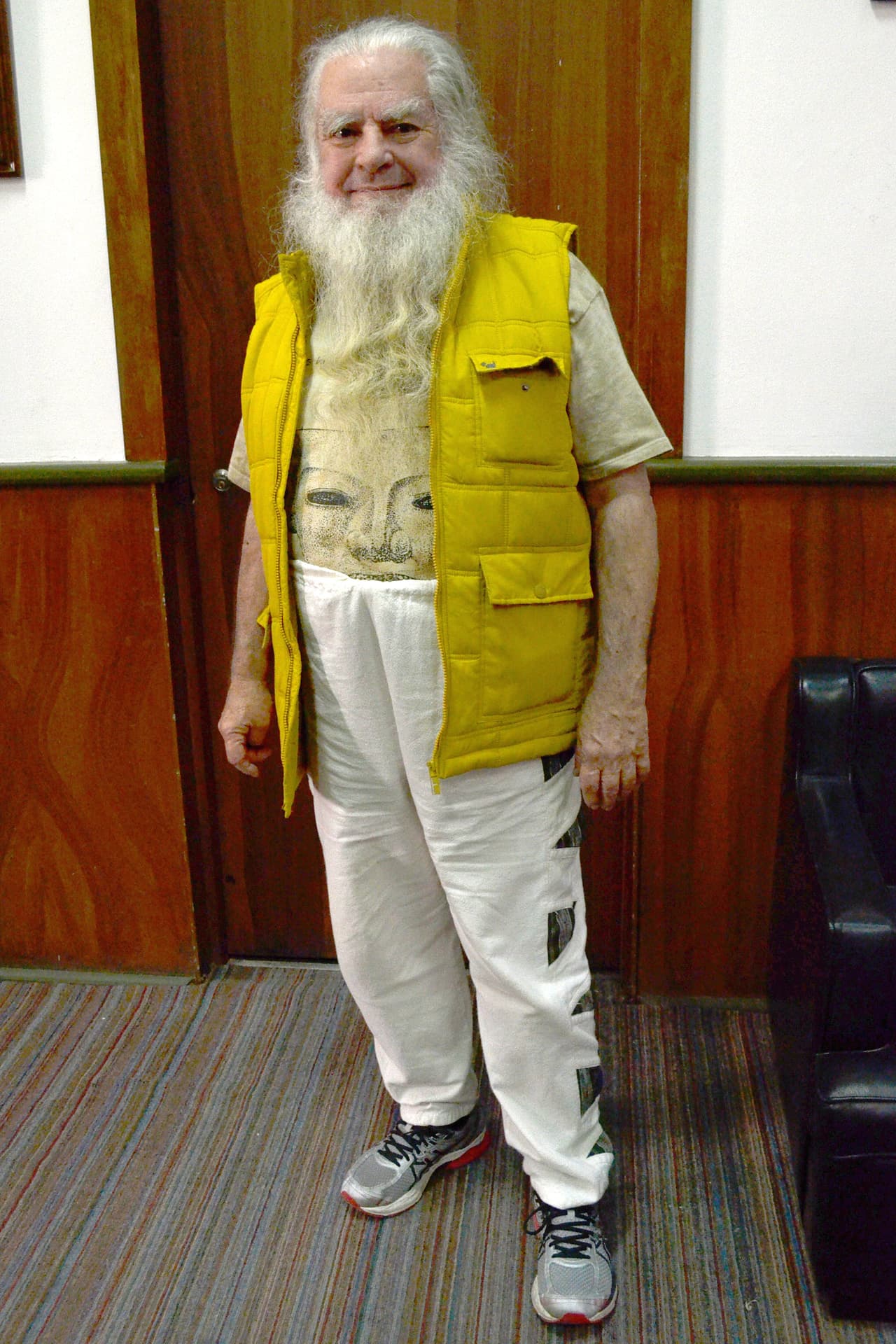 Antes de anunciar sus predicciones para 2018, el Brujo Mayor advirtió que no es seguidor de algún partido político mexicano en particular o, aunque sea de esa nacionalidad, le esté "echando porras" a la selección de México en el Mundial.