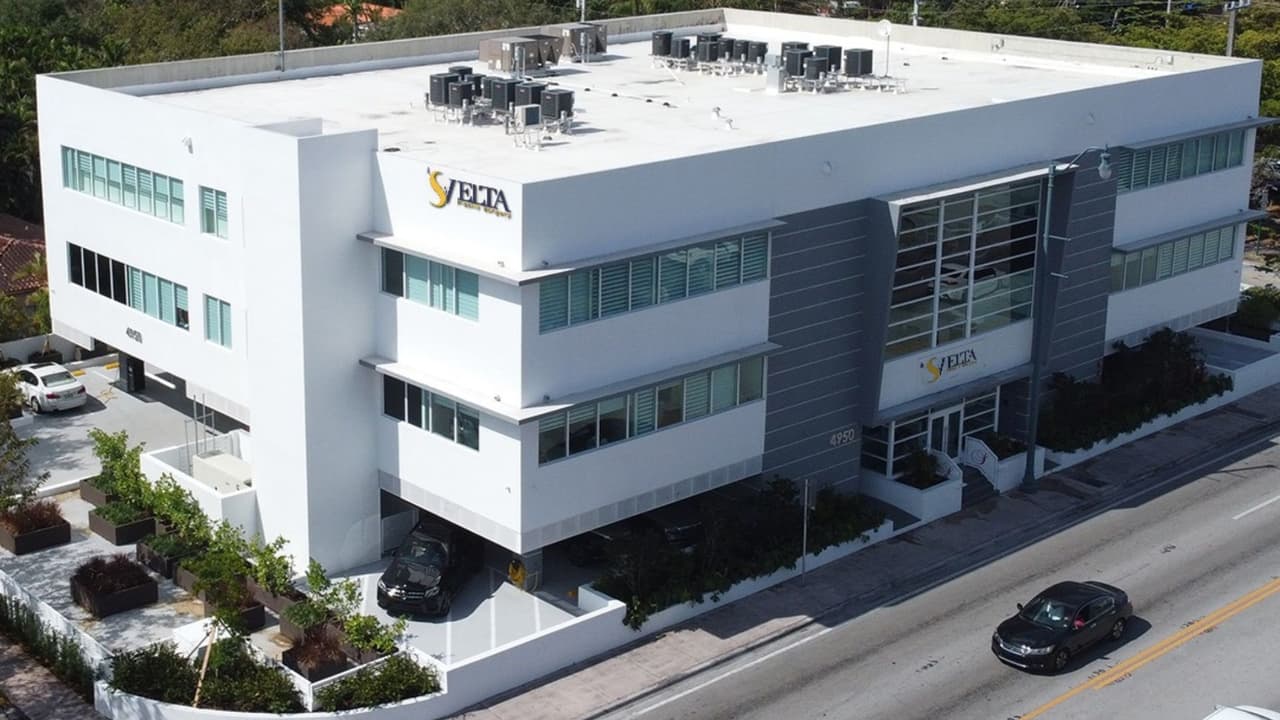 Familias preparan demanda tras dos muertes en clínica Svelta Plastic Surgery