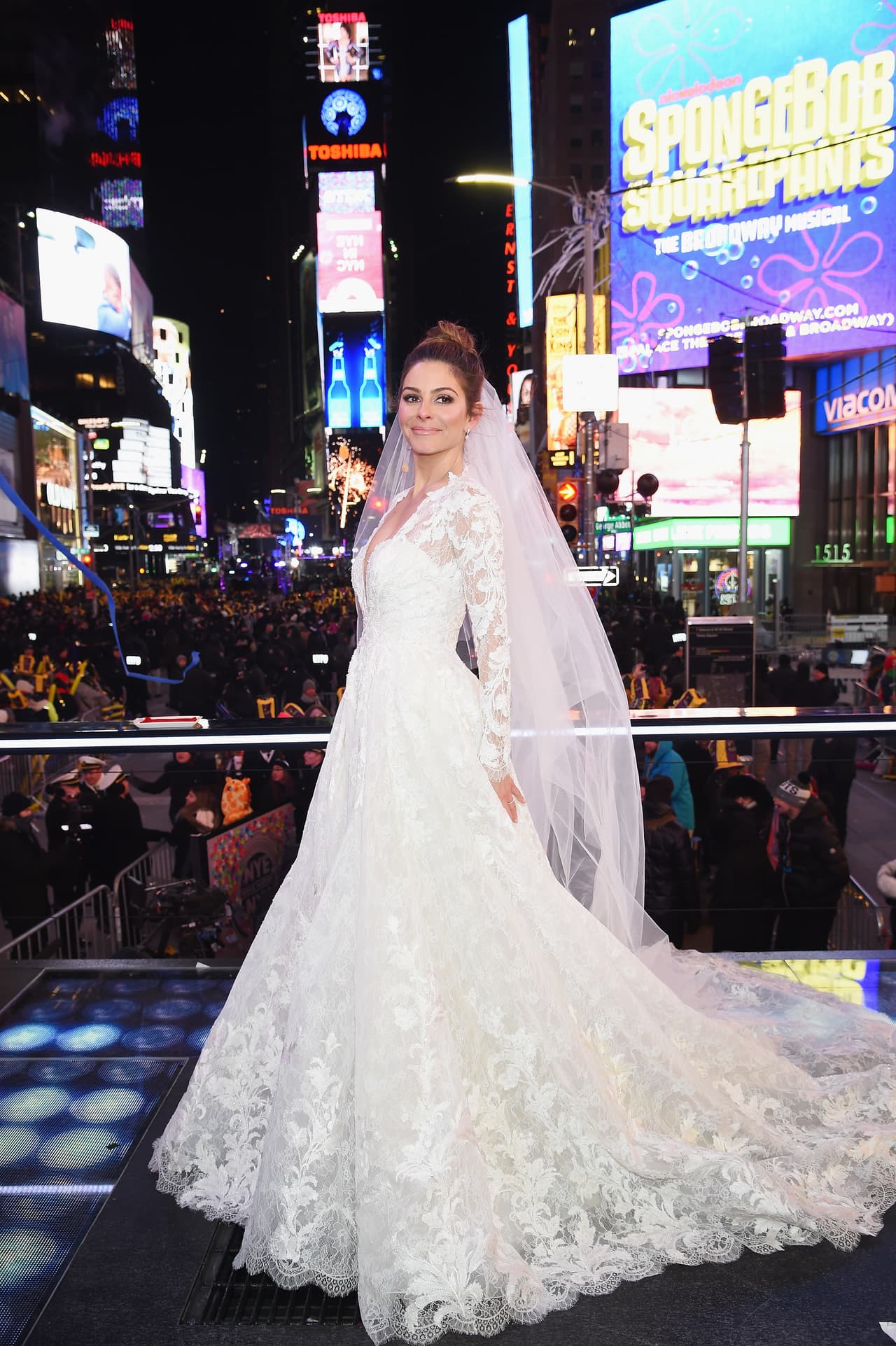 Menounos vistió un vestido de la marca española Pronovias.