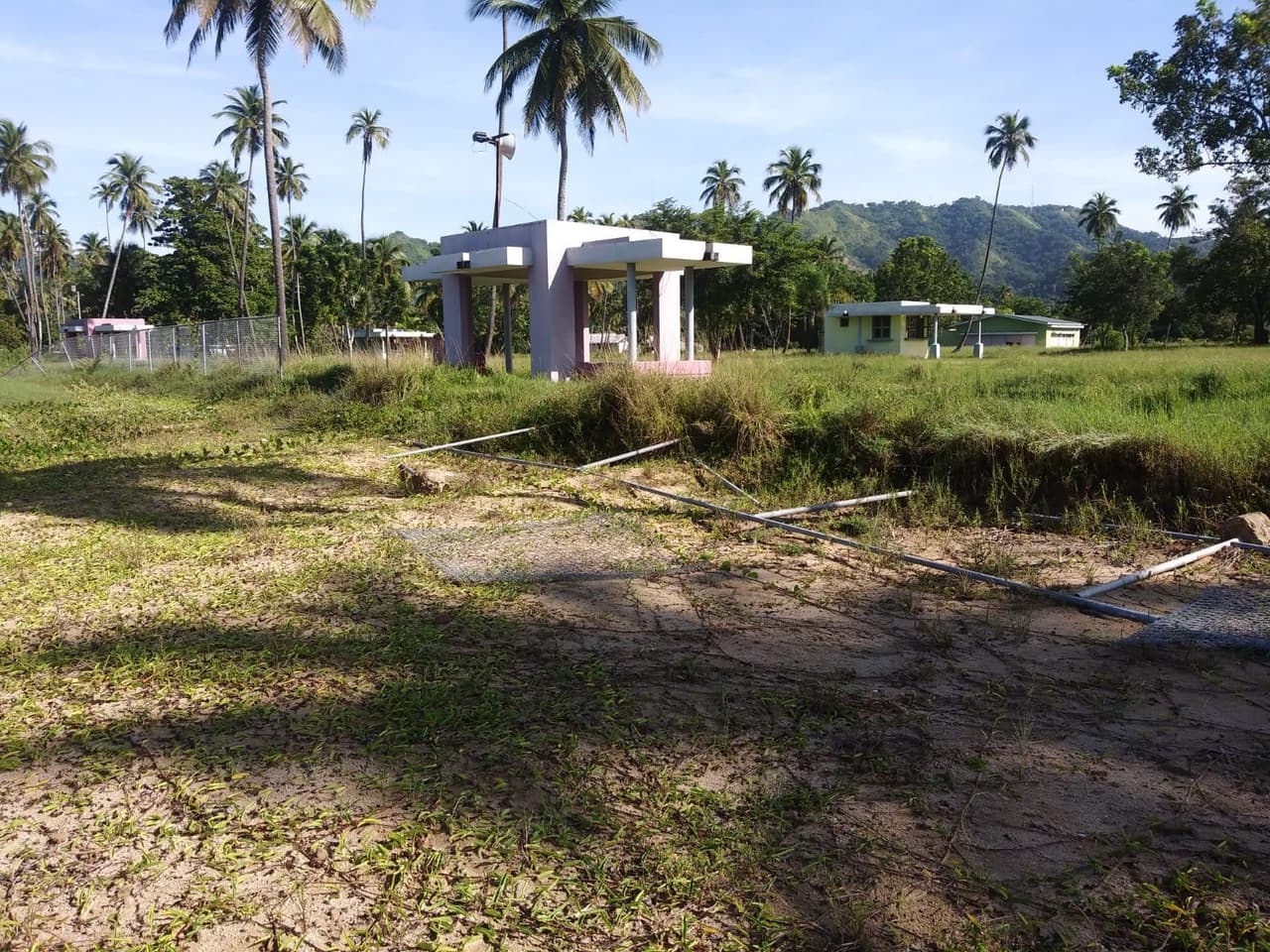 Balneario Tres Hermanos en Añasco.