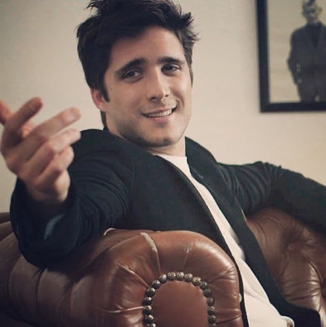 Entre 2015 y 2016 apareció en la serie de televisión 'Scream Queens', al lado de Emma Roberts.