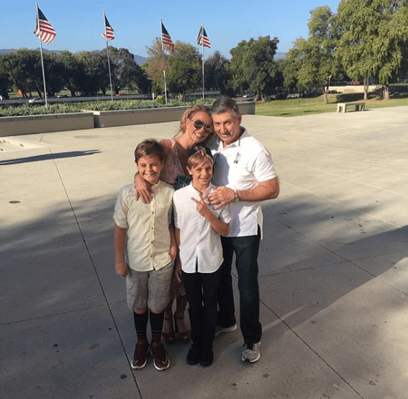 Después del turbulento episodio del divorcio, Britney retomó su carrera profesional misma que ha combinado con su papel como madre de dos hijos.