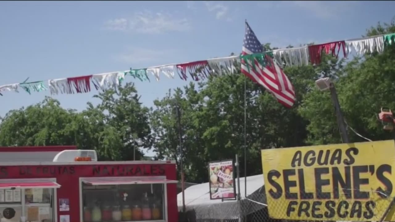 Una madre soltera de cinco hijos reabre su negocio de aguas frescas en Fort Worth